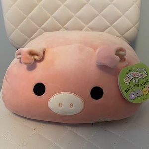 Stackable pig squishmallow